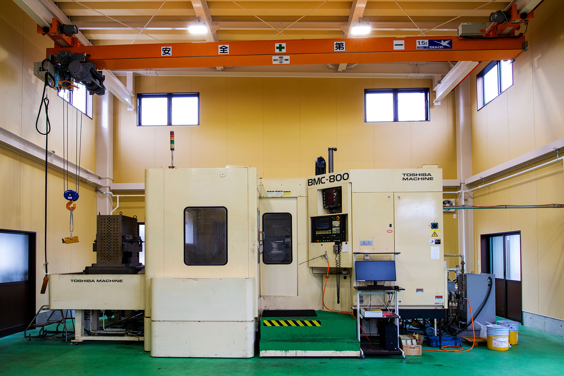 横形マシニングセンタ　芝浦機械 BMC-800